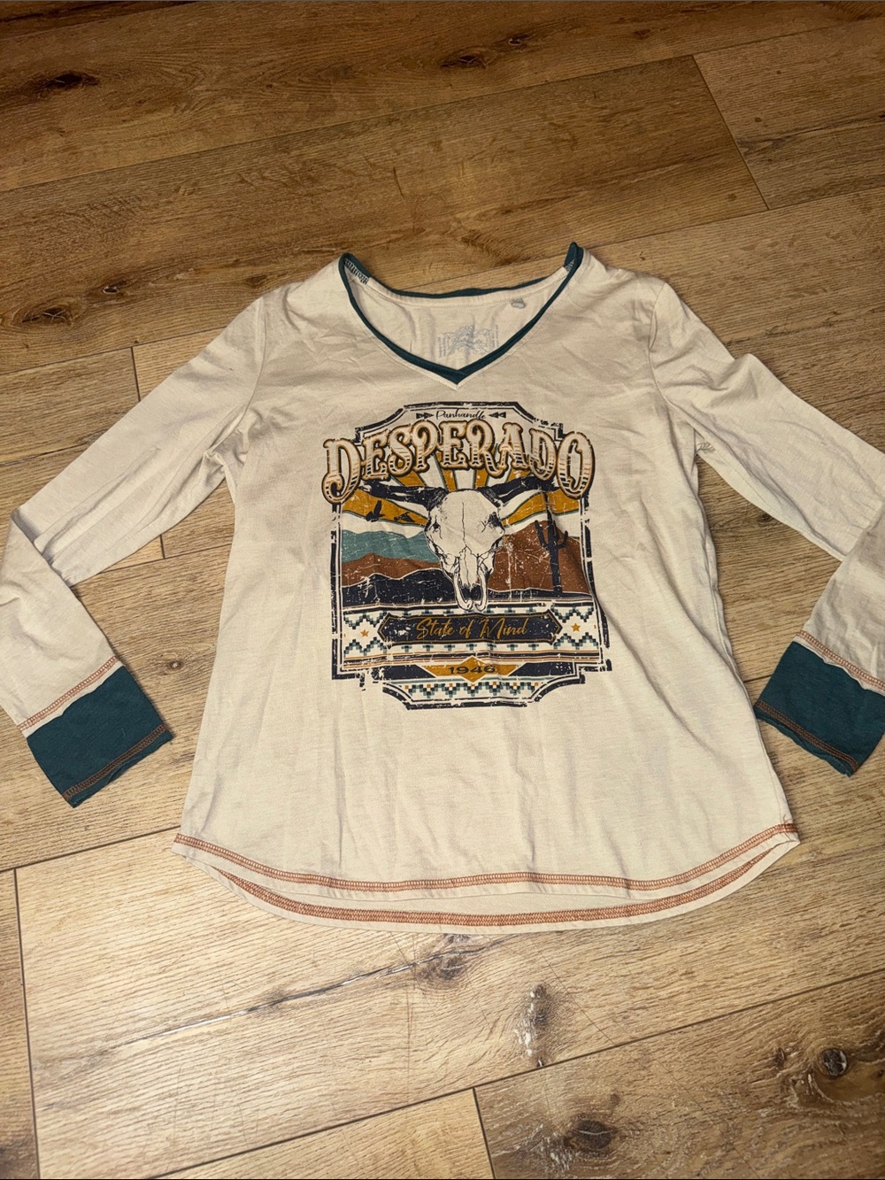 Desperado Graphic Long-Sleeve Tee - Cream with Teal Trim